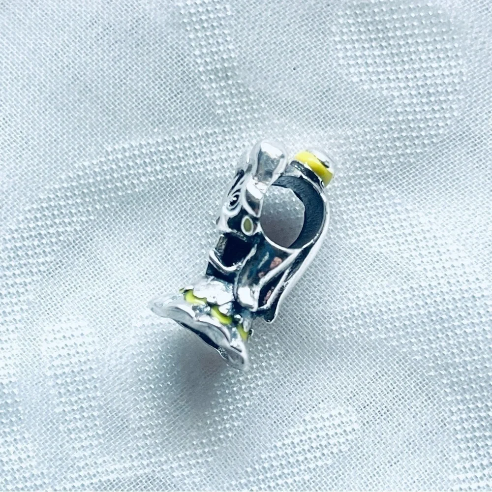 🌹 NWOT Princess Belle Charm